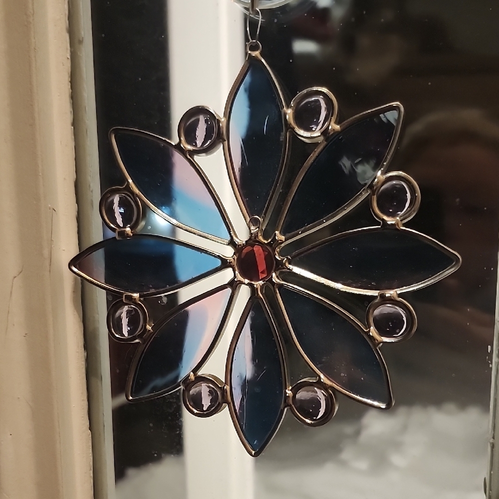 Elegant Blue Stained Glass Ornament - Picture 4 of 4